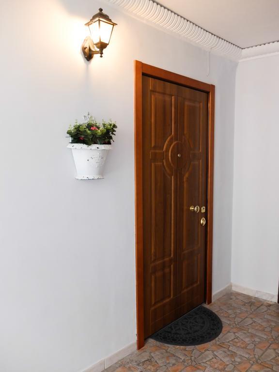 Largo Donnaregina Home Neapel Exterior foto