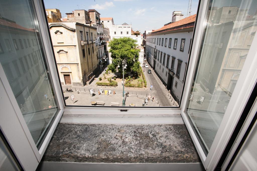 Largo Donnaregina Home Neapel Exterior foto